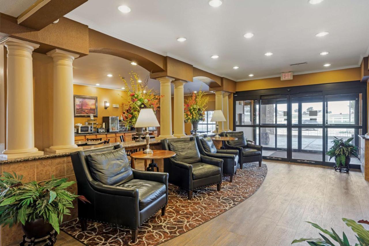 Best Western Plus Red River Inn Clarendon Экстерьер фото