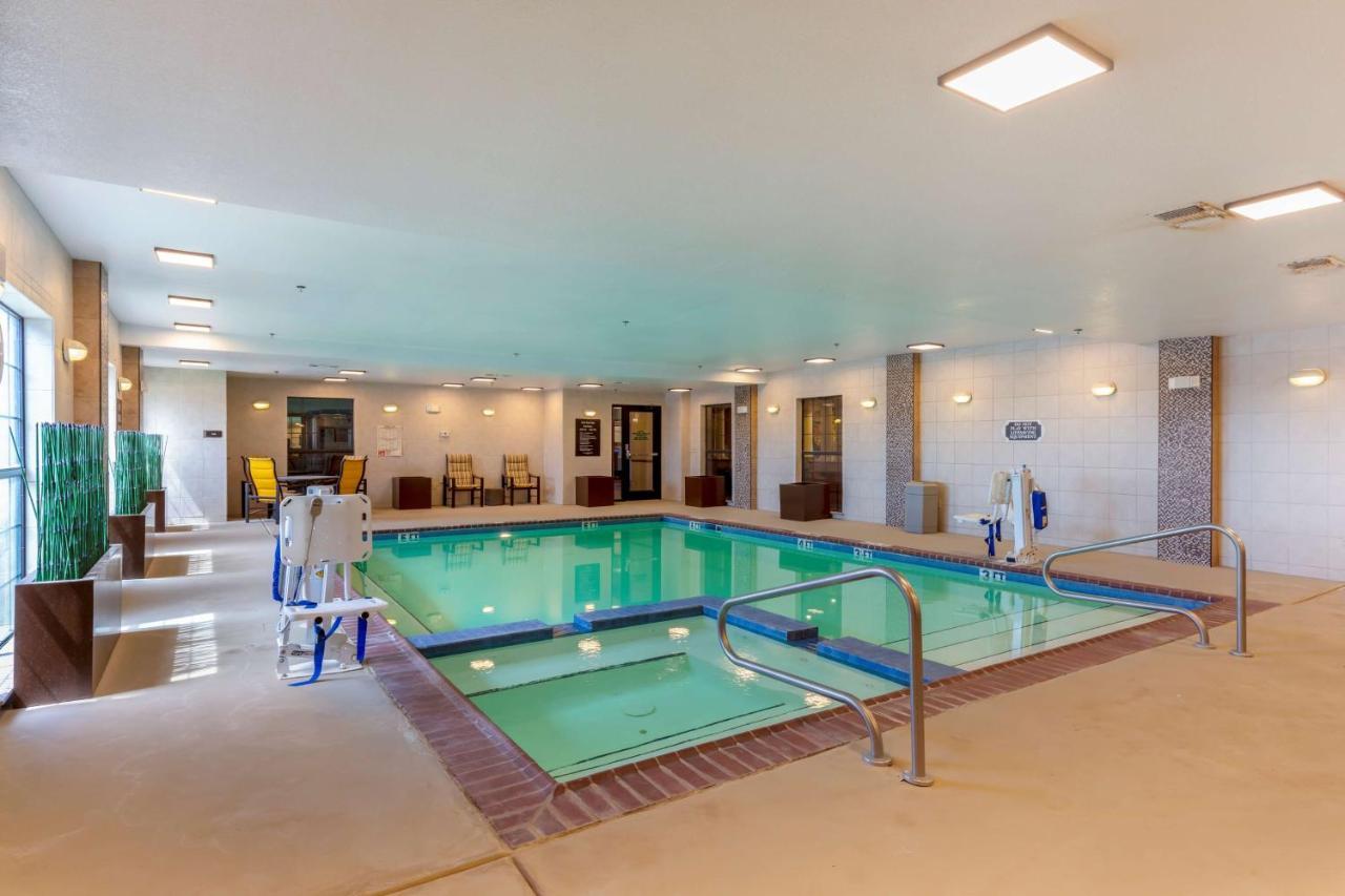Best Western Plus Red River Inn Clarendon Экстерьер фото