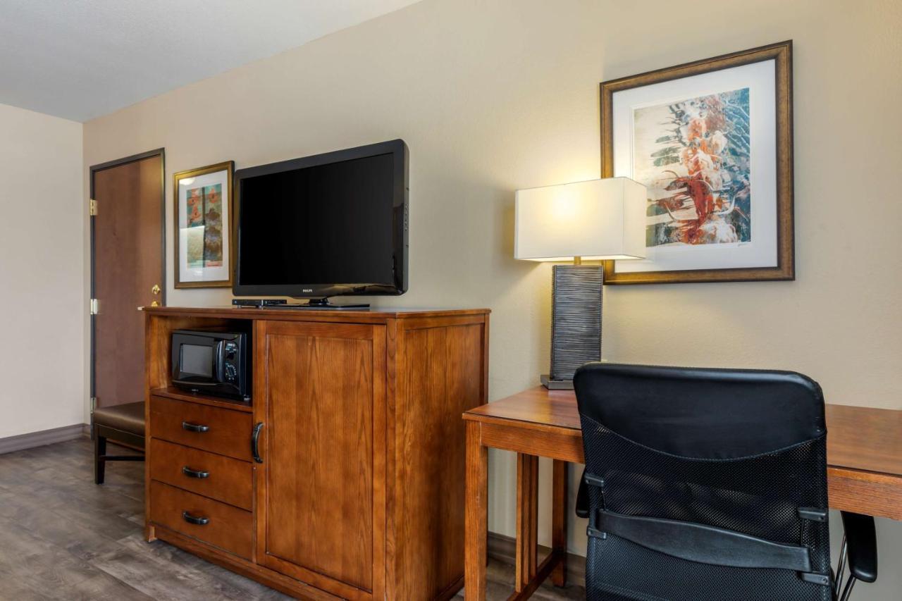 Best Western Plus Red River Inn Clarendon Экстерьер фото
