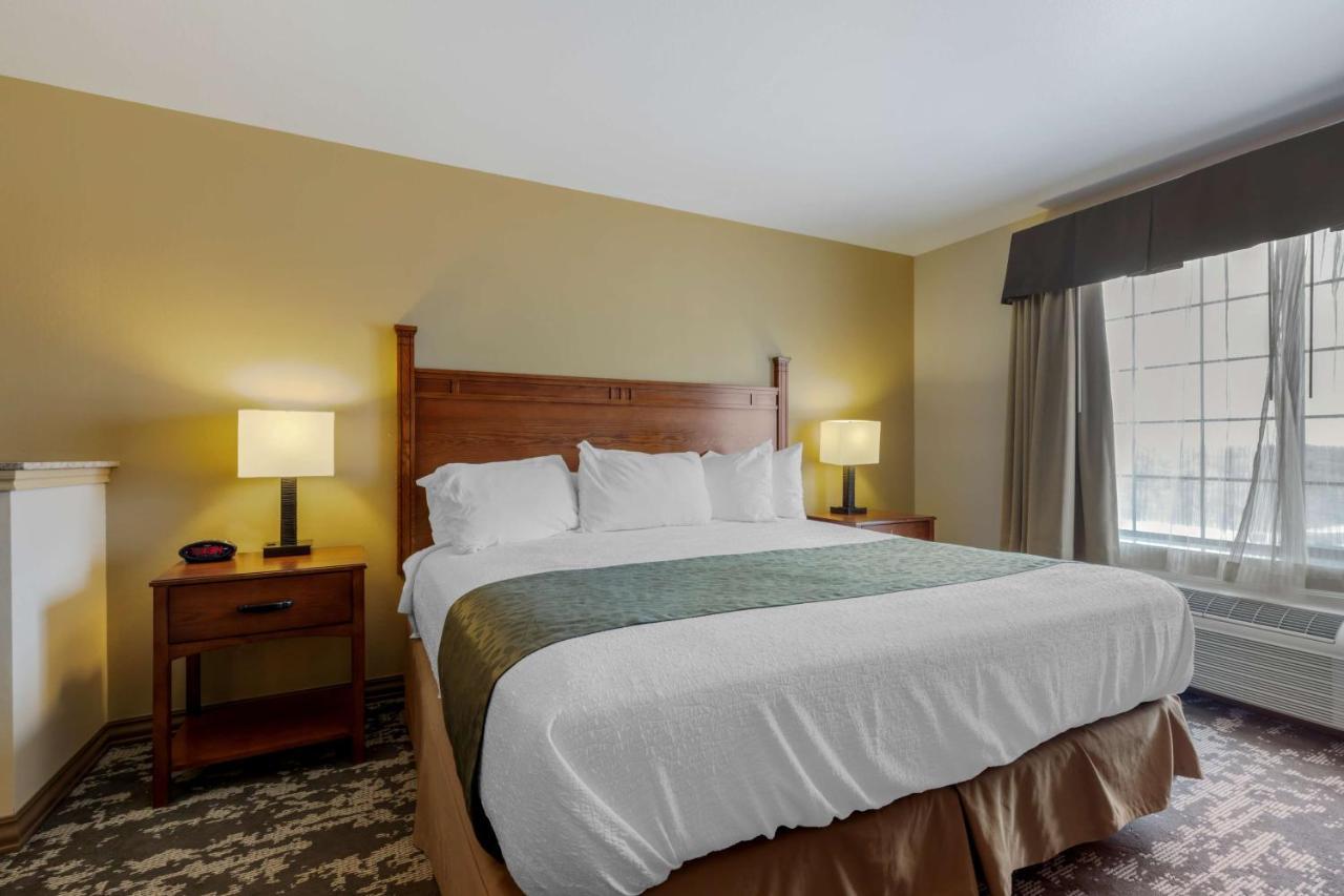 Best Western Plus Red River Inn Clarendon Экстерьер фото