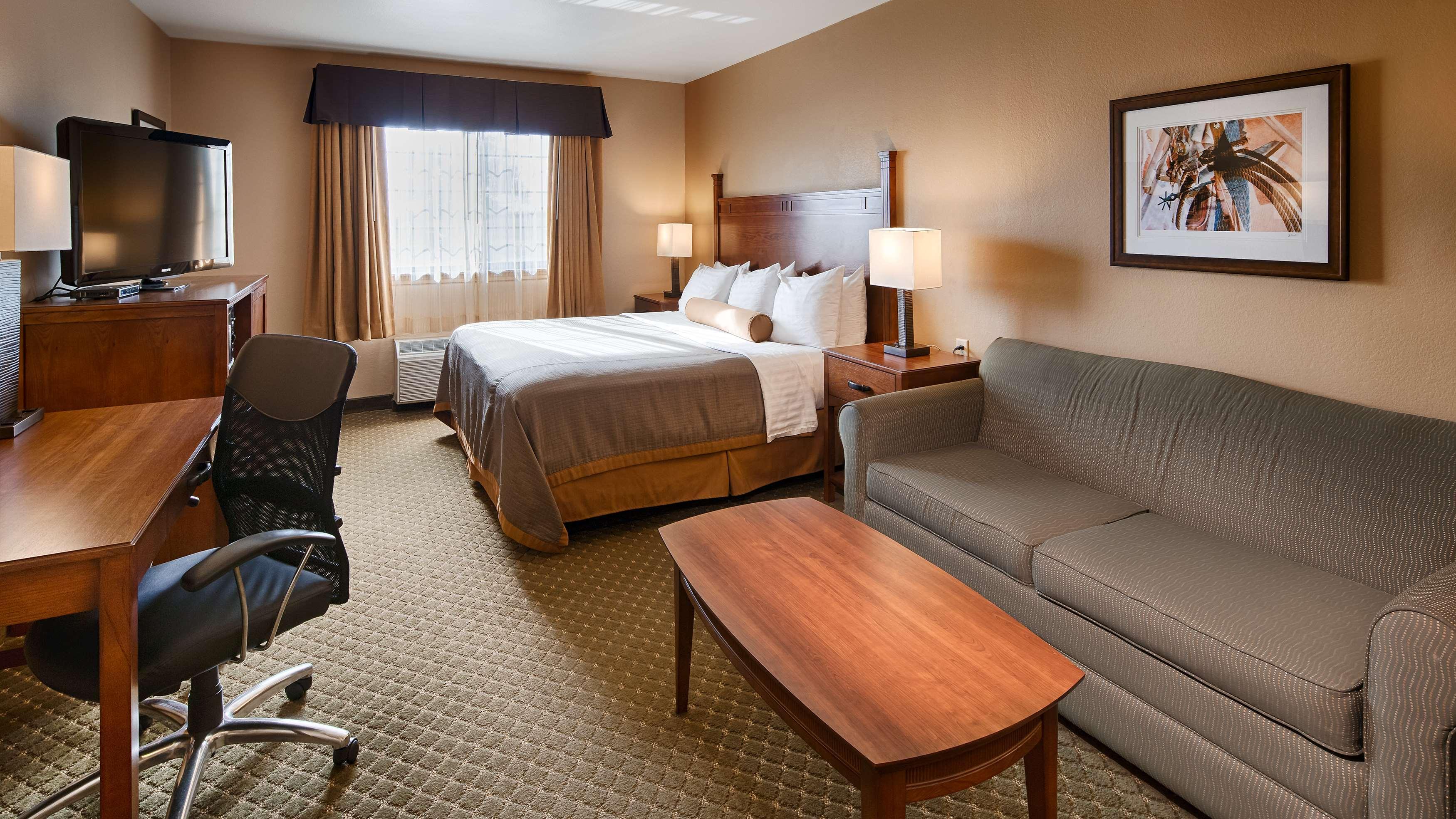 Best Western Plus Red River Inn Clarendon Экстерьер фото